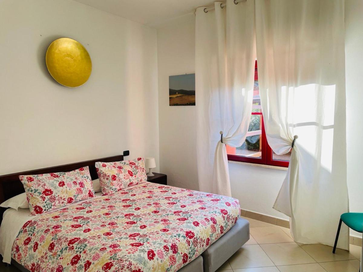 تيرّينْيا Regina Del Mare Holiday Apartments المظهر الخارجي الصورة