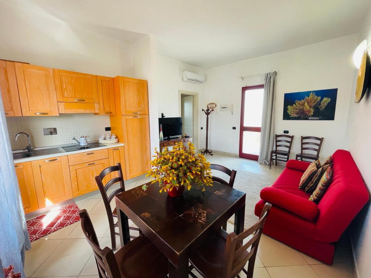 تيرّينْيا Regina Del Mare Holiday Apartments المظهر الخارجي الصورة