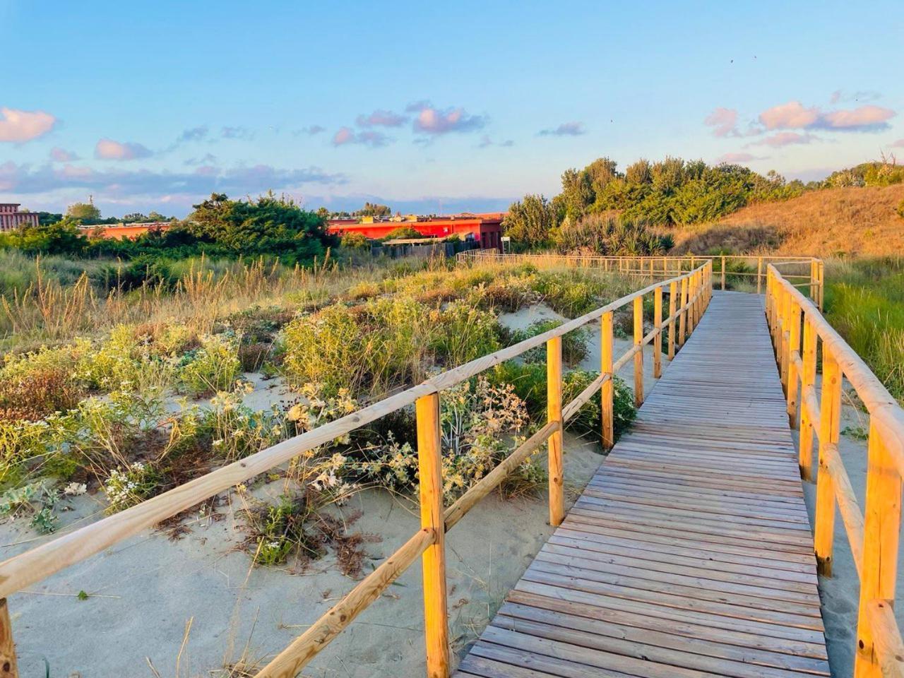 تيرّينْيا Regina Del Mare Holiday Apartments المظهر الخارجي الصورة