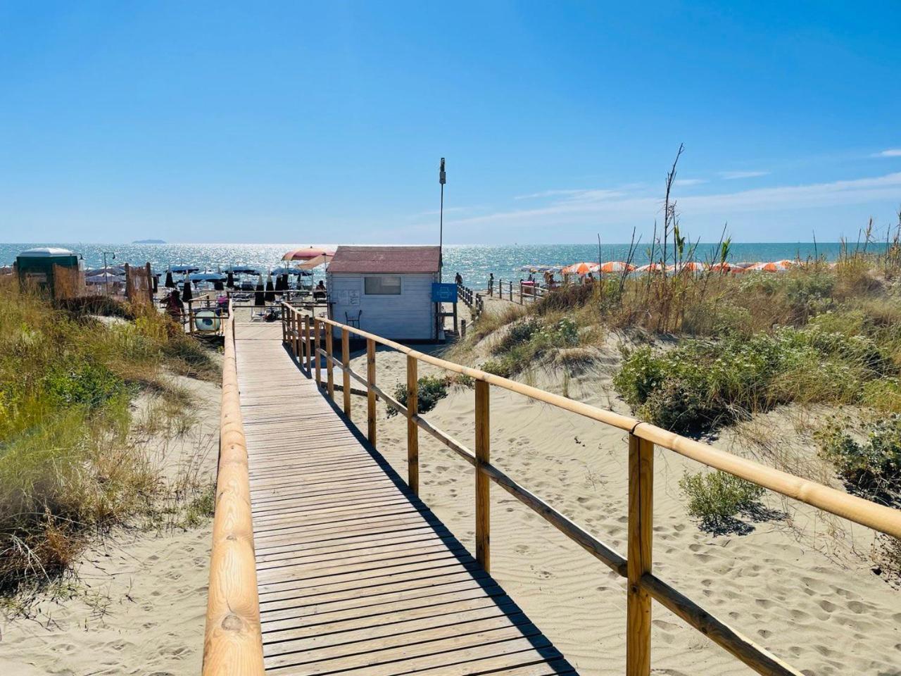 تيرّينْيا Regina Del Mare Holiday Apartments المظهر الخارجي الصورة