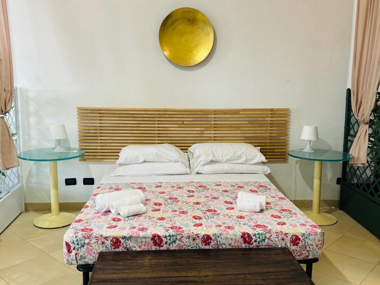 تيرّينْيا Regina Del Mare Holiday Apartments المظهر الخارجي الصورة